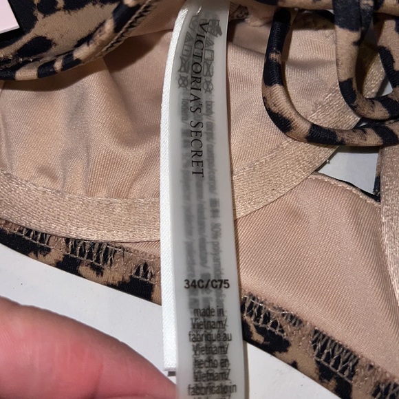 (34C) VICTORIA'S SECRET SWIM Full Coverage Bikini Top - Picture 15 of 16